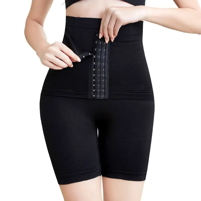 Triple Button High-Waist Boxer